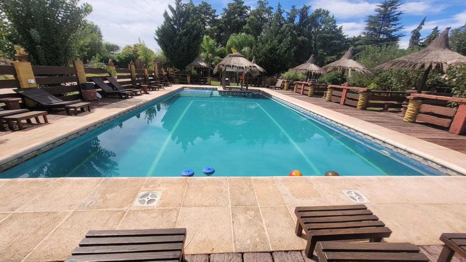VENTA- Complejo de cabañas con amenities + vivienda