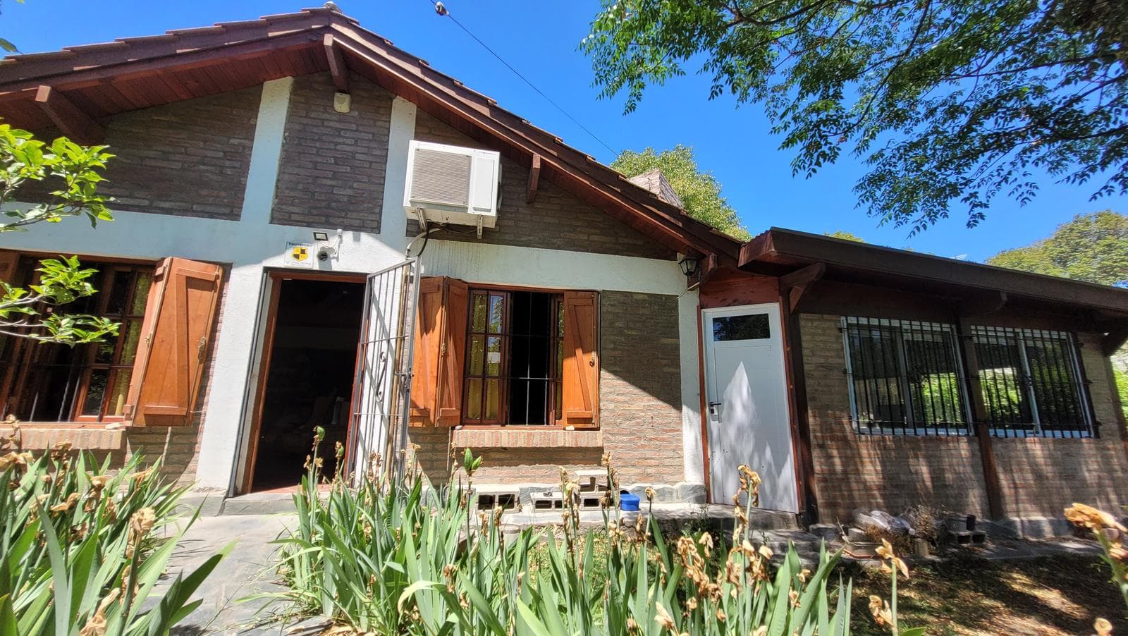 Casa en venta en Villa General Belgrano – 2 dormitorios, jardín y excelente ubicación