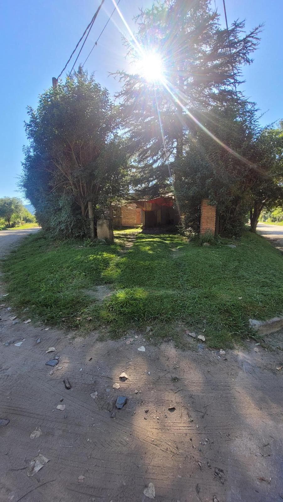 CASA EN VENTA EN VILLA GENERAL BELGRANO | 1.000 M² FRENTE AL ARROYO