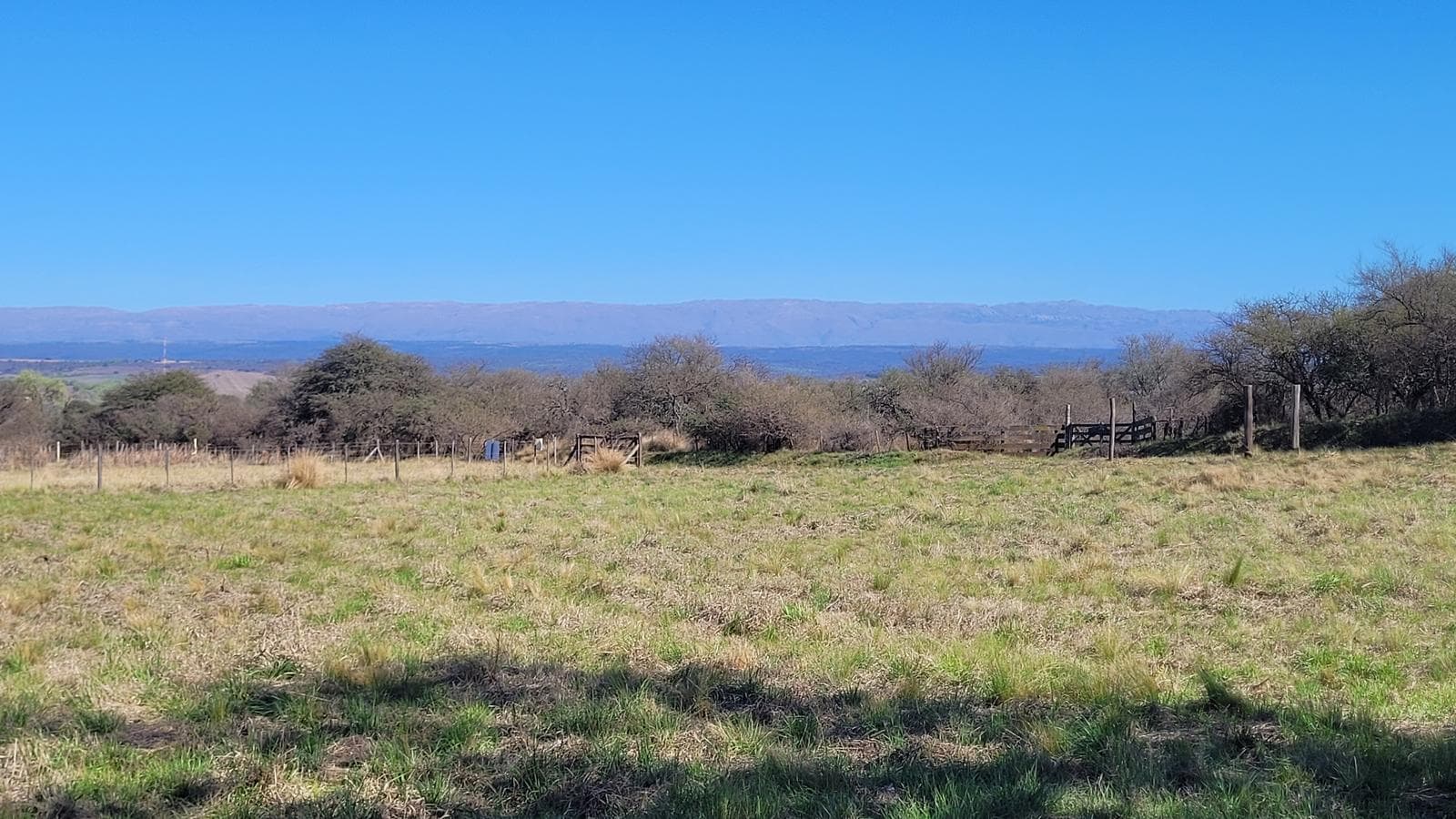 TerrenoLOTE | 700 M² | ESQUINA | ESCRITURA | VISTA PANORÁMICA A LAS SIERRAS | VILLA RUMIPAL