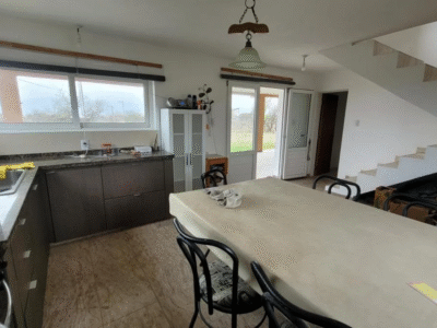 Casa en Venta - Con Vista al "Lago Los Molinos"