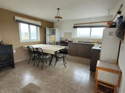 Casa en Venta - Con Vista al "Lago Los Molinos"