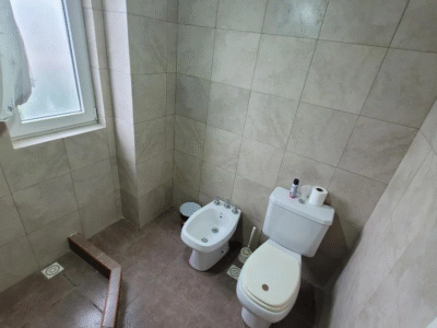 Casa en Venta - Con Vista al "Lago Los Molinos"