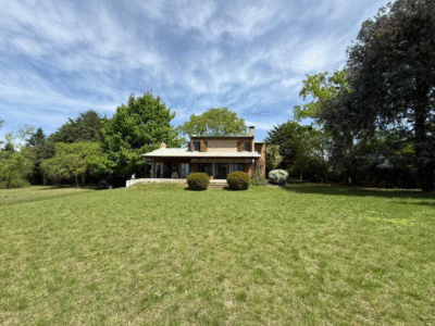Casa en Venta, Frente al lago - Potrero de Garay