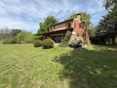 Casa en Venta, Frente al lago - Potrero de Garay