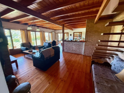 Casa en Venta, Frente al lago - Potrero de Garay