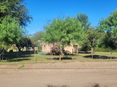 Terreno mas Construcción en Venta - Santa Mónica, Calamuchita